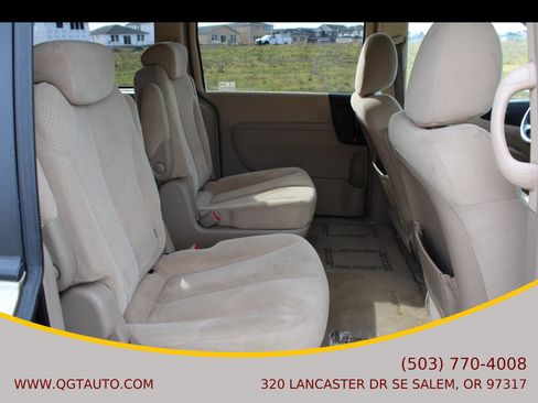 Used 2007 Hyundai Entourage GLS image 20