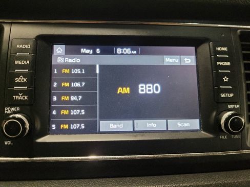 Used 2019 Kia Sedona LX FWD image 25