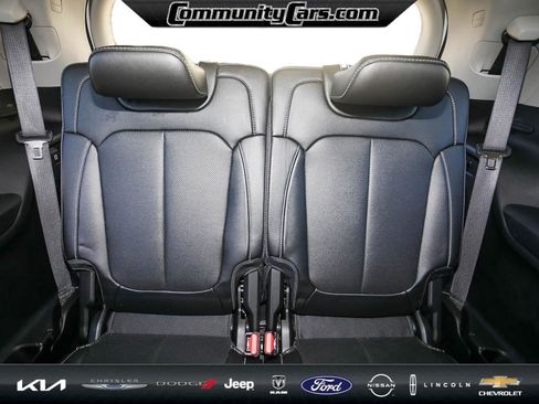 Used 2023 Jeep Grand Cherokee L Limited w/ Luxury Tech Group II image 24