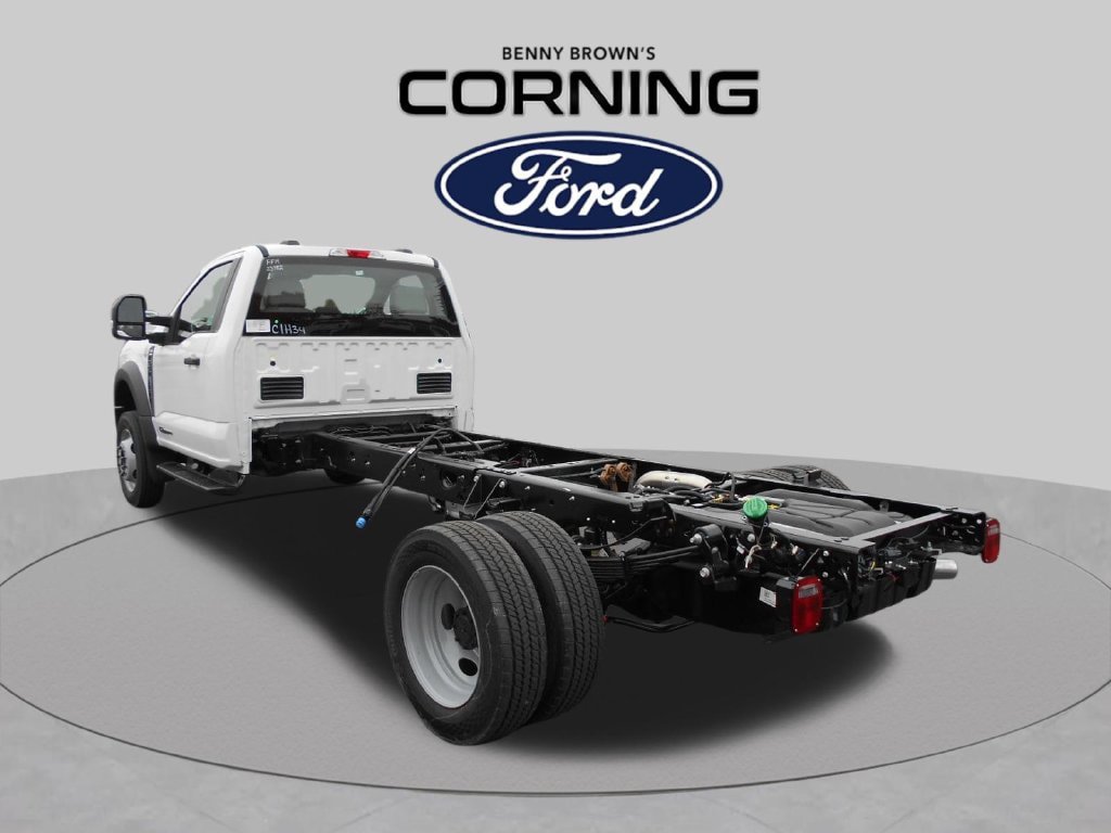 Used 2024 Ford F550 2WD Regular Cab Super Duty image 3