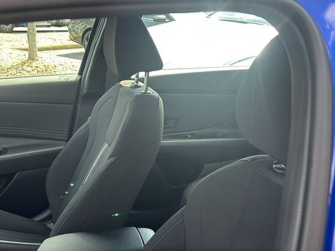 Used 2025 Hyundai Elantra SEL FWD image 24