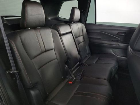 Used 2023 Honda Passport TrailSport image 16