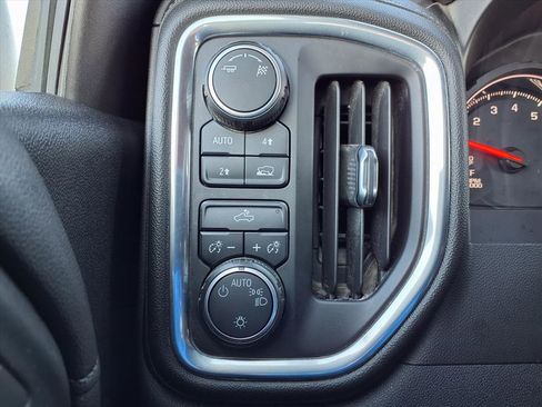 Used 2019 Chevrolet Silverado 1500 LT w/ All-Star Edition image 13