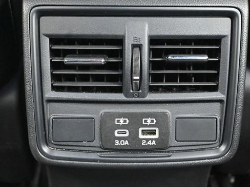 Certified 2025 Subaru Forester Premium image 21