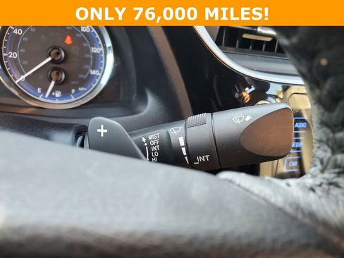 Used 2017 Toyota Corolla L image 18