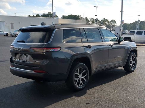 Used 2024 Jeep Grand Cherokee L Limited w/ Luxury Tech Group II image 8