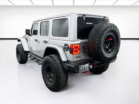 Used 2021 Jeep Wrangler Unlimited Rubicon AWD/4WD image 6