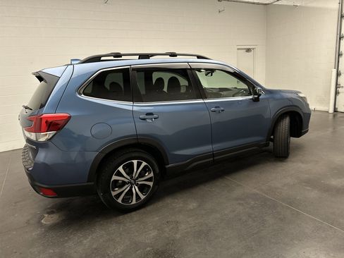Used 2021 Subaru Forester Limited w/ Popular Package #3 AWD/4WD image 9