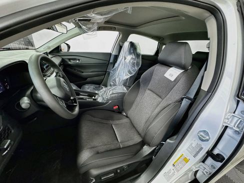 Used 2025 Honda Accord LX image 11