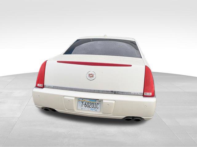Used 2010 Cadillac DTS Luxury FWD image 14