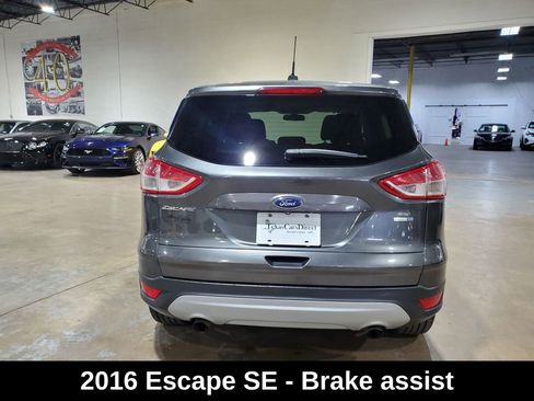 Used 2016 Ford Escape SE image 11
