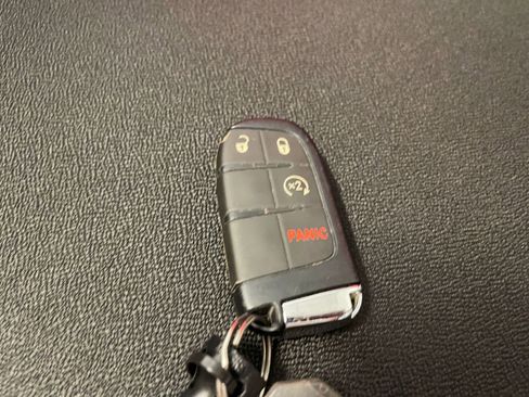 Used 2025 Jeep Compass Limited AWD/4WD image 25