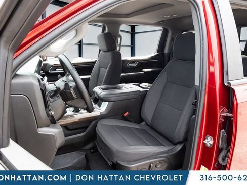 Used 2022 Chevrolet Silverado 1500 RST w/ Convenience Package II AWD/4WD image 16