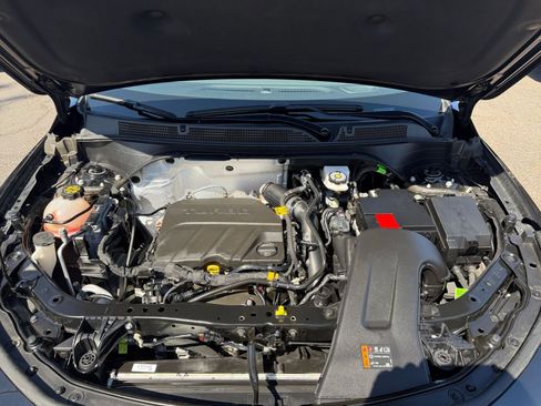 Used 2025 Buick Envista Sport Touring FWD image 31