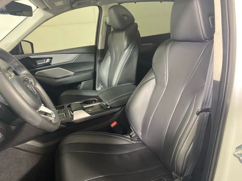 Used 2024 Acura MDX SH-AWD w/ Technology Package image 12