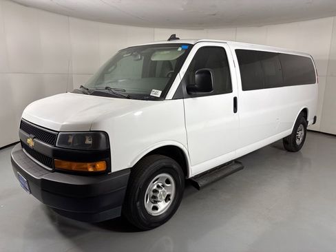 Used 2023 Chevrolet Express 3500 LS image 5