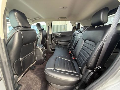 Used 2020 Ford Edge SEL w/ Convenience Package image 24