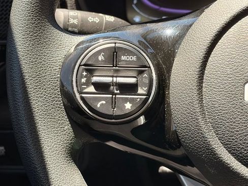 Used 2025 Kia Soul S FWD image 13