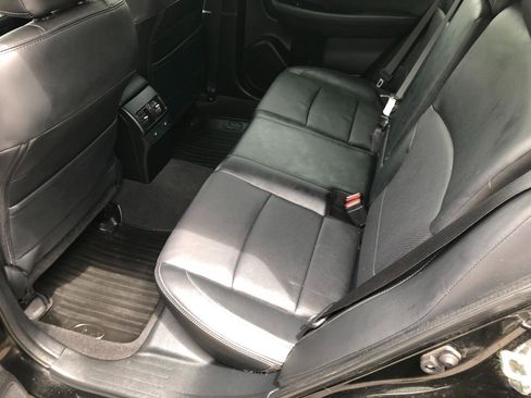 Used 2016 Subaru Outback 2.5i Limited AWD/4WD image 35