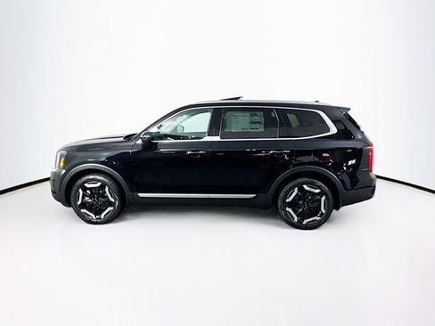 New 2025 Kia Telluride S image 8