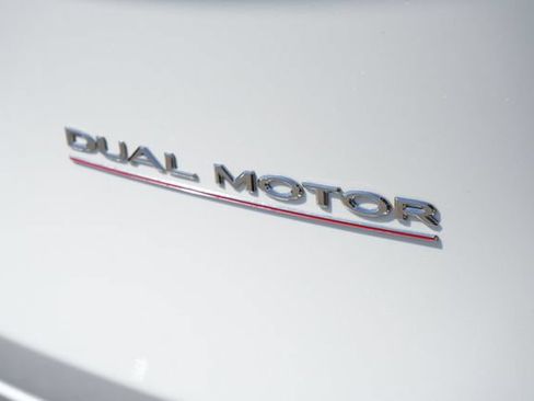Used 2023 Tesla Model Y Performance AWD/4WD image 13