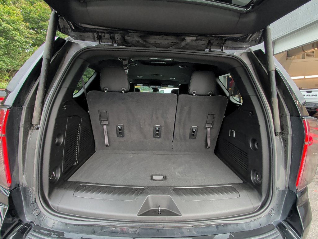 Used 2023 Chevrolet Tahoe LT AWD/4WD image 16