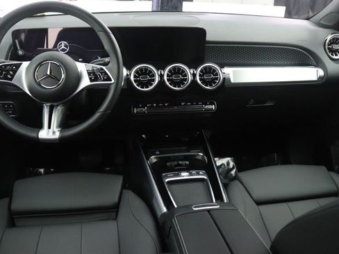 Certified 2026 Mercedes-Benz GLB 250 image 9