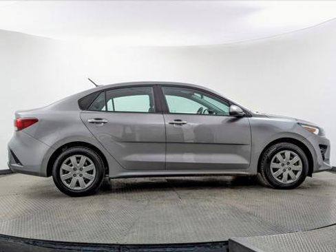 Used 2023 Kia Rio S image 9