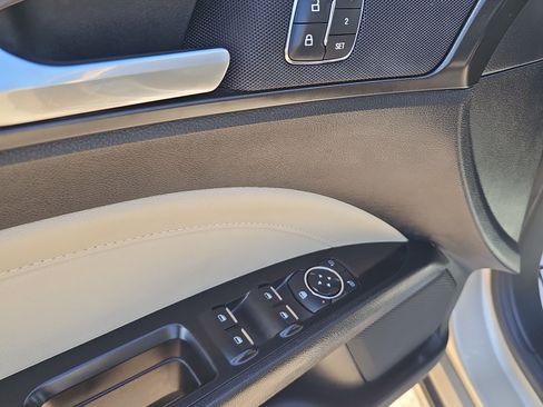 Used 2017 Ford Fusion Titanium FWD image 15