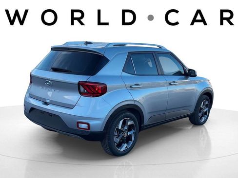 New 2026 Hyundai Venue SEL FWD image 3