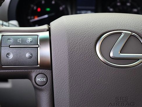 Used 2018 Lexus GX 460 Premium AWD/4WD image 37