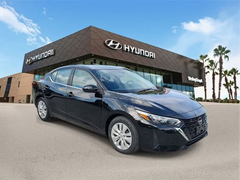 Used 2024 Nissan Sentra S image 4