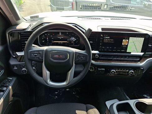 New 2026 GMC Sierra 2500 SLE w/ SLE Value Package; AWD/4WD image 8
