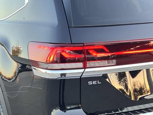 New 2026 Volkswagen Atlas SEL Premium R-Line AWD/4WD image 5