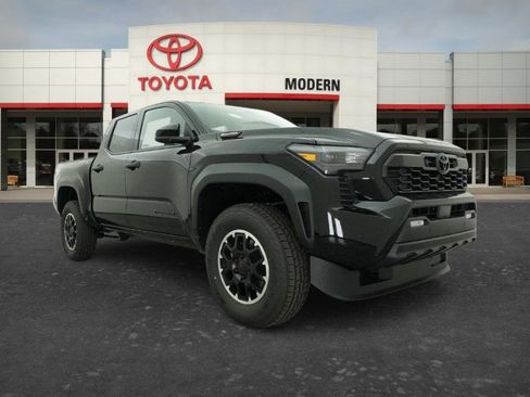 New 2026 Toyota Tacoma TRD Off-Road AWD/4WD image 4