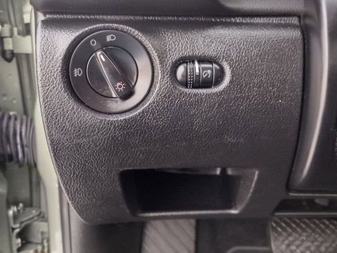 Used 2003 Volkswagen Passat GLS image 16