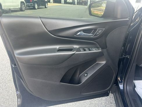 Used 2021 Chevrolet Equinox LT FWD image 14