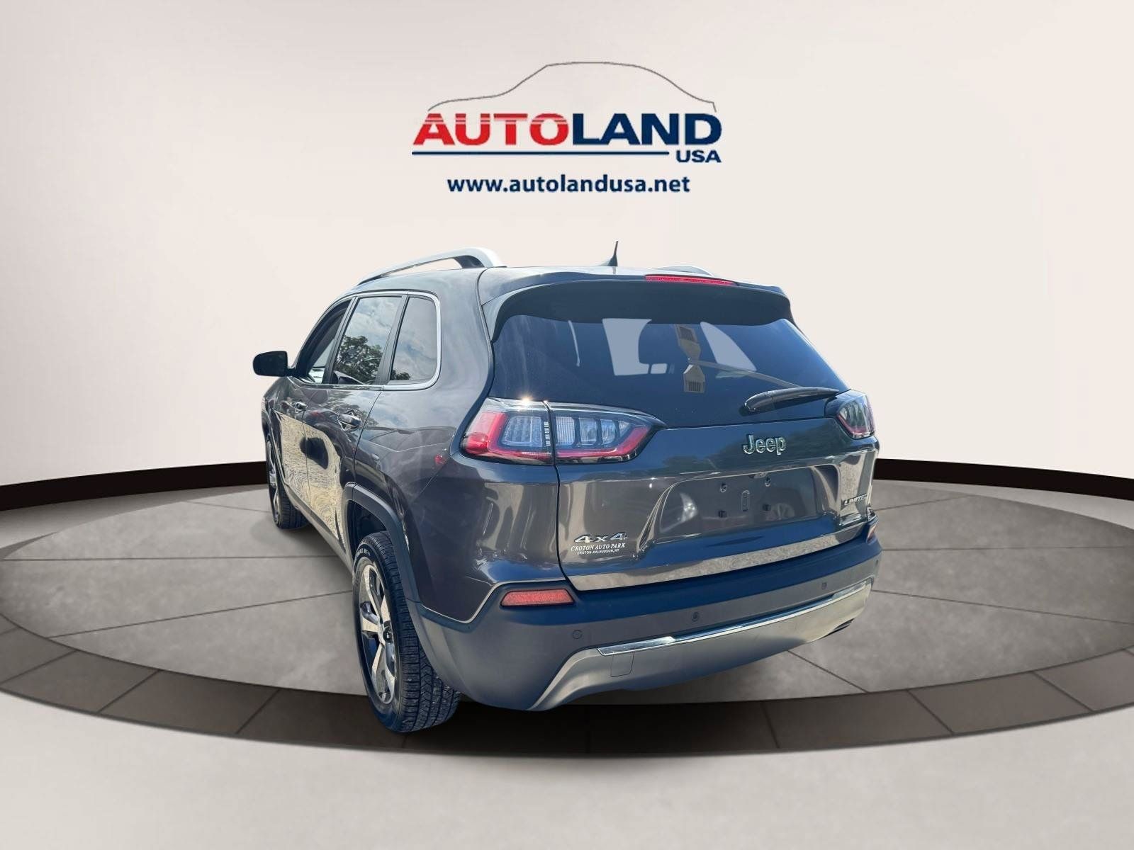 Used 2019 Jeep Cherokee Limited AWD/4WD image 4