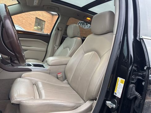 Used 2016 Cadillac SRX Luxury w/ Driver Awareness Package image 7