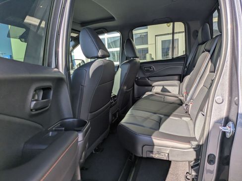 Used 2025 Honda Ridgeline TrailSport image 30