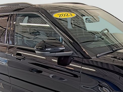 Used 2023 Ford Explorer ST w/ Equipment Group 401A AWD/4WD image 17