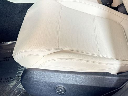 New 2026 Mercedes-Benz C 300 Sedan image 17