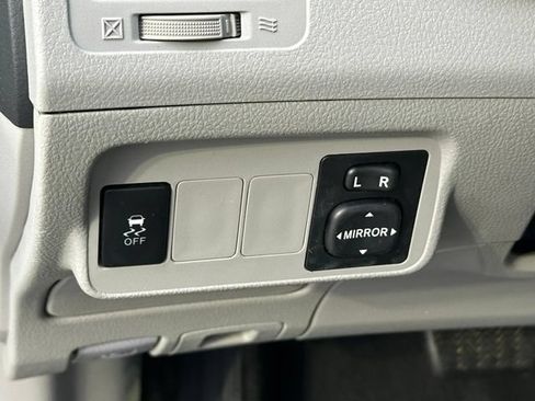 Used 2011 Toyota Corolla LE FWD image 20