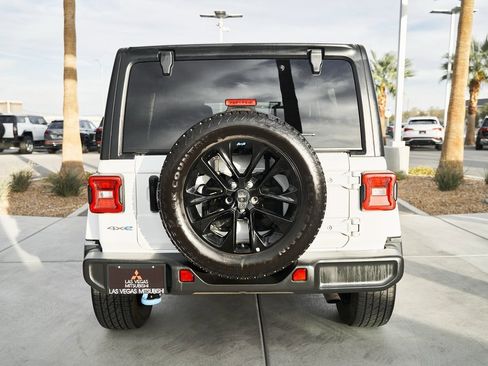 Used 2023 Jeep Wrangler Unlimited Sahara image 10