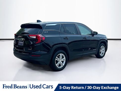 Used 2024 GMC Terrain SLE AWD/4WD image 10