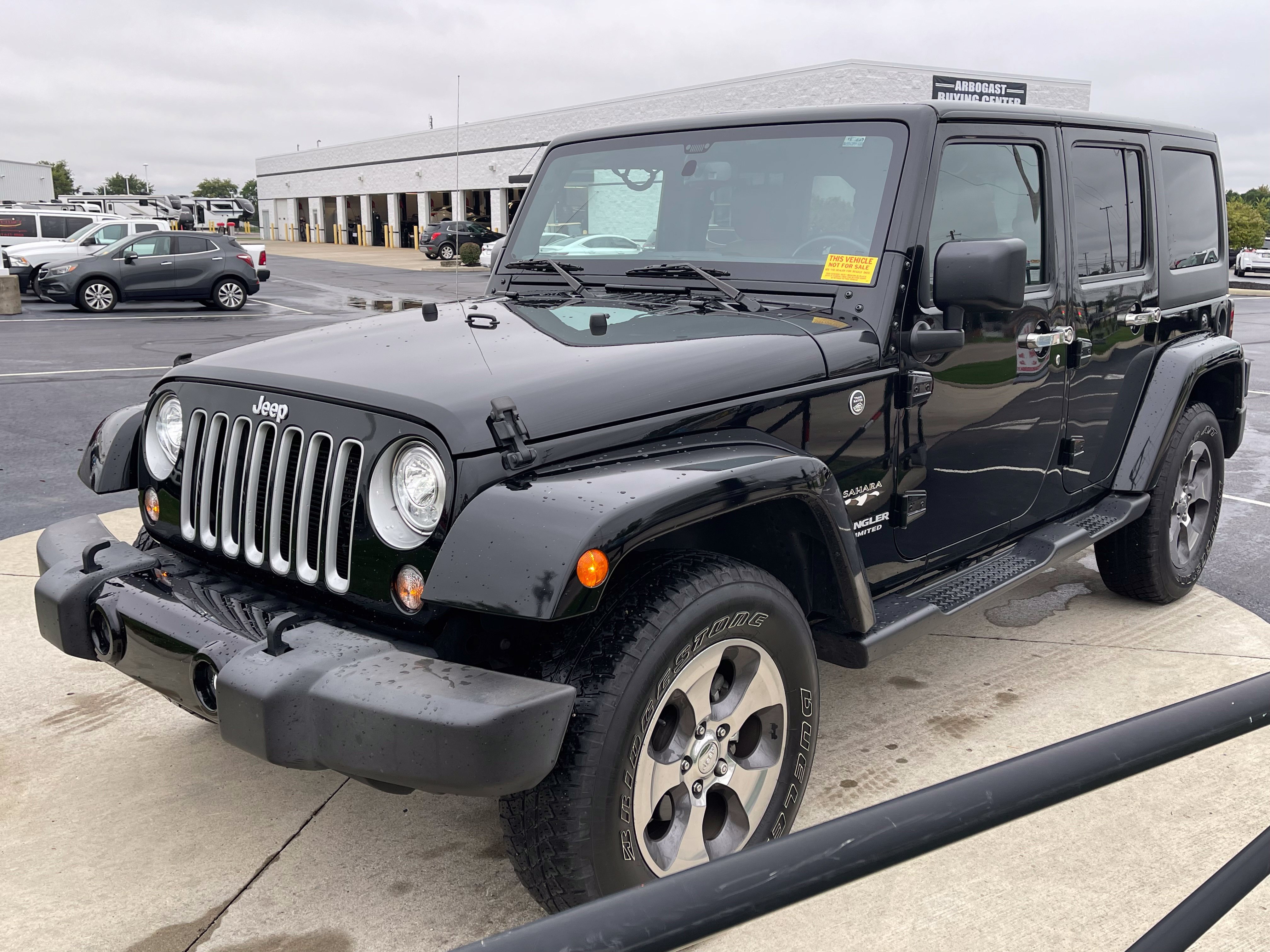 Used 2017 Jeep Wrangler Unlimited Sahara w/ Trailer Tow Group AWD/4WD image 3