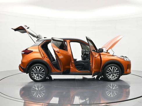 Used 2022 Nissan Kicks SV FWD image 46