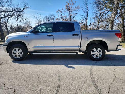 Used 2010 Toyota Tundra SR5 image 4