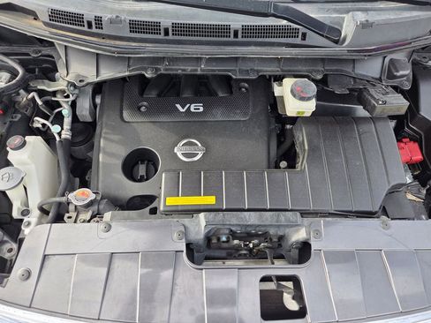 Used 2015 Nissan Quest SV image 19