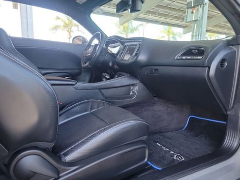 Used 2019 Dodge Challenger SRT Hellcat w/ Laguna Leather Package RWD image 21